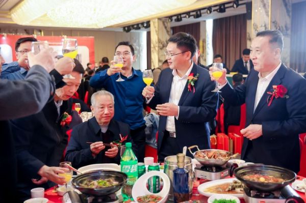 長沙集俊智能設(shè)備有限公司,長沙變頻器銷售,傳感器,工業(yè)自動控制系統(tǒng),開關(guān)電源購買